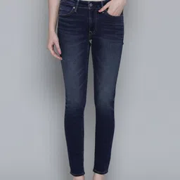 Levis Women 711 Skinny Fit Light Fade Stretchable Jeans-picture-32