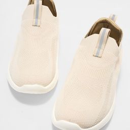 Forever Glam by Pantaloons Women Running Non-Marking Shoes-picture-1