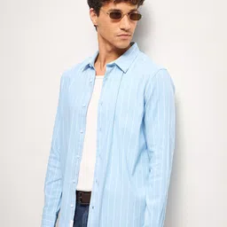 THE BEAR HOUSE Men Slim Fit Opaque Striped Casual Shirt-image-83