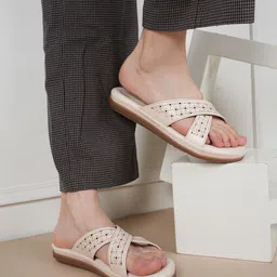The Roadster Lifestyle Co Women Textured Open Toe Flats-49