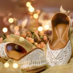 YASSIO Women Ethnic Embellished Mojaris Flats-image-52