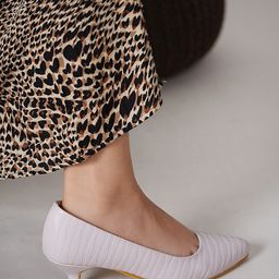 DressBerry Women Textured Pointed Toe Kitten Heel Pumps-image-4