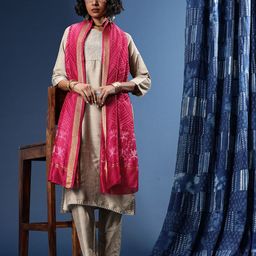 Taavi Geometric Printed Chanderi Dupatta with Zari image 2