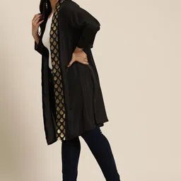Qurvii+ Plus Size Longline Shrug image 3