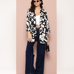 Qurvii Open Front Cow Printed Shrug image 5