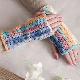 Magic Needles Women Patterned Acrylic Fingerless Mittens-picture-17