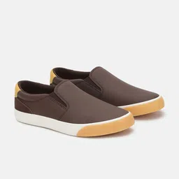 United Colors of Benetton Men Colourblocked Suede Lightweight Slip-On Sneakers-image-19
