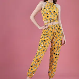 DressBerry  Eye Printed Crop Top with Joggers Co-Ords Set-image-55