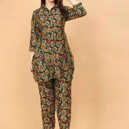 Divyadham Textiles Floral Printed Kurta with Trousers-image-2