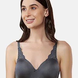 Triumph Fashion 132 Modern Padded Wireless Magic-Wire Shape-Up Support Bra-50