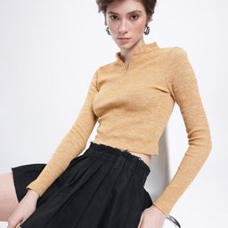 glitchez Edgy Elegance Textured Fitted Crop Top-1
