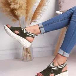 Carlton London sports Wedge Heels-picture-34