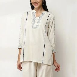 Rangriti Off White Regular Fit Printed Kurti-image-2