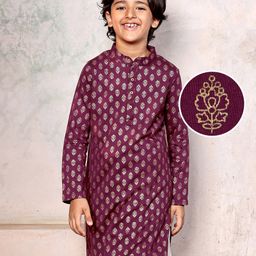 Earthy Touch 100% Cotton Knit Full Sleeves Kurta Floral Print - Maroon-picture-17