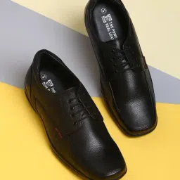Red Chief Men's Black Derby Shoes-image-49