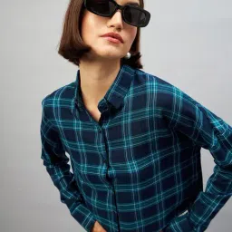 CHIMPAAANZEE Navy Viscose Checks Cropped Shirt-picture-25