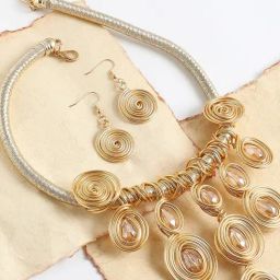 SOHI Gold Statement Necklace & Earring Set-2