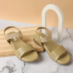 Elle Women's Pista Ankle Strap Wedges-picture-42
