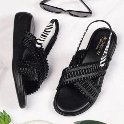 Monrow Women's Black Sling Back Wedges-image-85