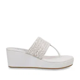 Metro Women's White Thong Wedges-picture-33