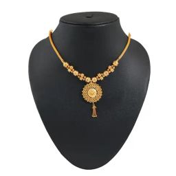 Muthoot Pappachan Swarnavarsham 22Kt Floral Necklace-11