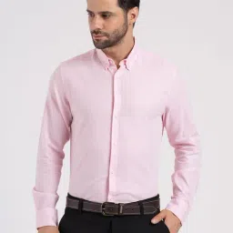 Red Tape Pink Cotton Solid Relaxed Fit Shirt-picture-7