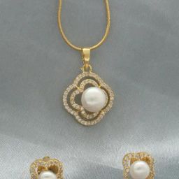 Sri Jagdamba Pearls White Falguni Pendant Set with Chain for Women-27
