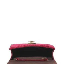 Lino Perros Red Textured Quilted Sling Bag image 4