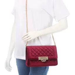 Lino Perros Red Textured Quilted Sling Bag image 5