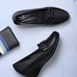 Jove Women's Black Wedge Loafers-image-93