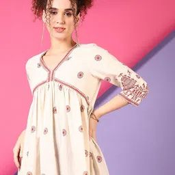 LIMEROAD Women Printed Thread Work Anarkali Kurta-image-97