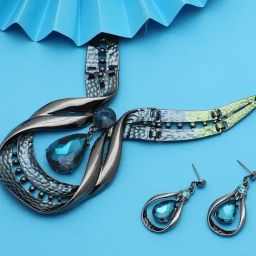 SOHI Blue Topaz Statement Necklace & Earring Set-11