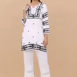 Saba Chikankari Short Kurta In Rayon Cotton - White With Black-image-40