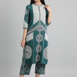 AURELIA Women Green Geometric Yoke Design Flared Sleeves Sequins Kurta-image-68
