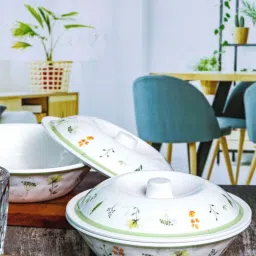 Servewell Springfield Green Melamine Serving Bowl With Lid Set (0.95 L) - Set of 2 image 1