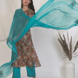 Akiso Gulkari Blue Dupatta With Mughal Butta Embroidery-picture-21