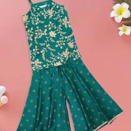 Akkriti by Pantaloons Girls Ultramarine Green Embroidery Suit Set-picture-1
