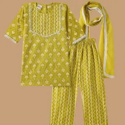 Desi Soota Girls Mustard Cotton Printed Kurta Set-picture-3