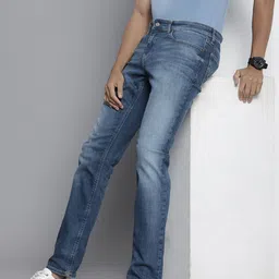 Tommy Hilfiger Men Scanton Slim Fit Heavy Fade Stretchable Jeans-image-38