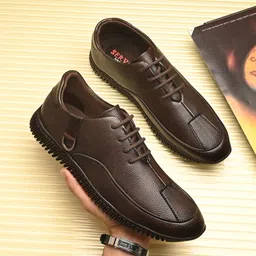 SERVER Men Solid Sneakers-image-43