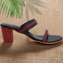 Madras Trunk Women's Black Casual Sandals-image-87