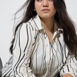 Gia by Westside Off-White Abstract Patterned Shirt-picture-18
