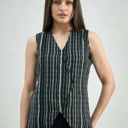 Powersutra Black Regular Fit Striped Top-16