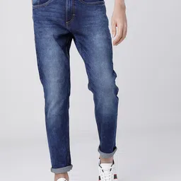 HIGHLANDER Men Blue Tapered Fit Mid-Rise Clean Look Jeans-picture-24