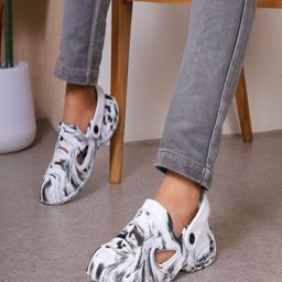 KNIEVL Men Printed Clogs-picture-4