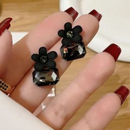 Estailo fashion Artificial Stones Studded Floral Studs-45