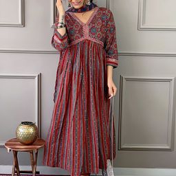 MORLY Floral Printed Pleated Mirror Work Kurta with Trouser & Dupatta-image-20