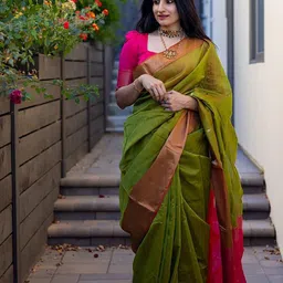 AMRUTKALA SAREES Woven Design Zari Silk Blend Banarasi Saree-picture-37