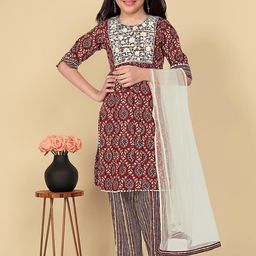 NIVUDI Maroon Cotton Silk Kurta Sets-picture-22