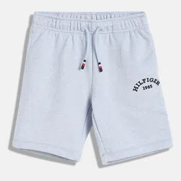 Tommy Hilfiger Boys Regular Fit Mid-Rise Knee Length Regular Shorts-image-4